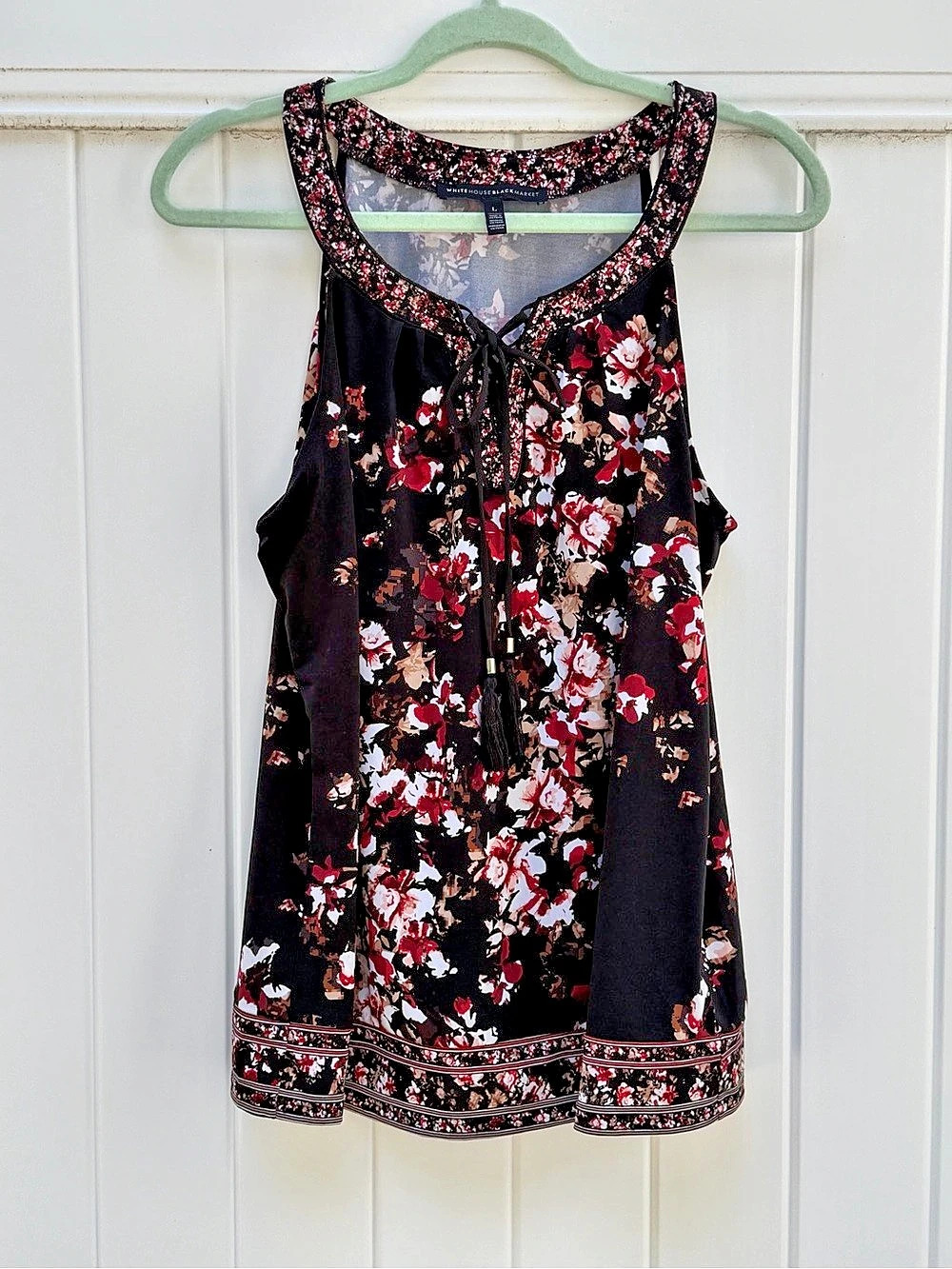 White House Black Market Floral Tank Top in Black & Red Large Great condition-